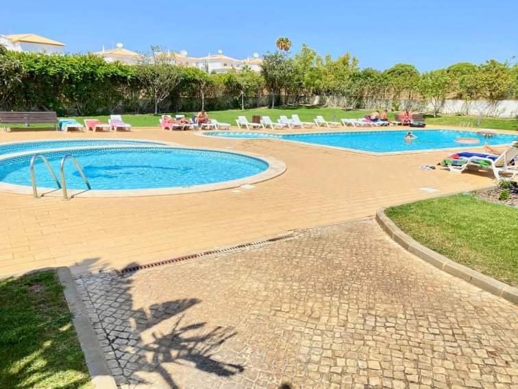 Flamingo'S Apartment W/ 2 Swimming Pool Albufeira Exterior photo